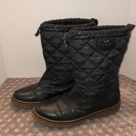 Outstanding Coach snow boots 9.5
